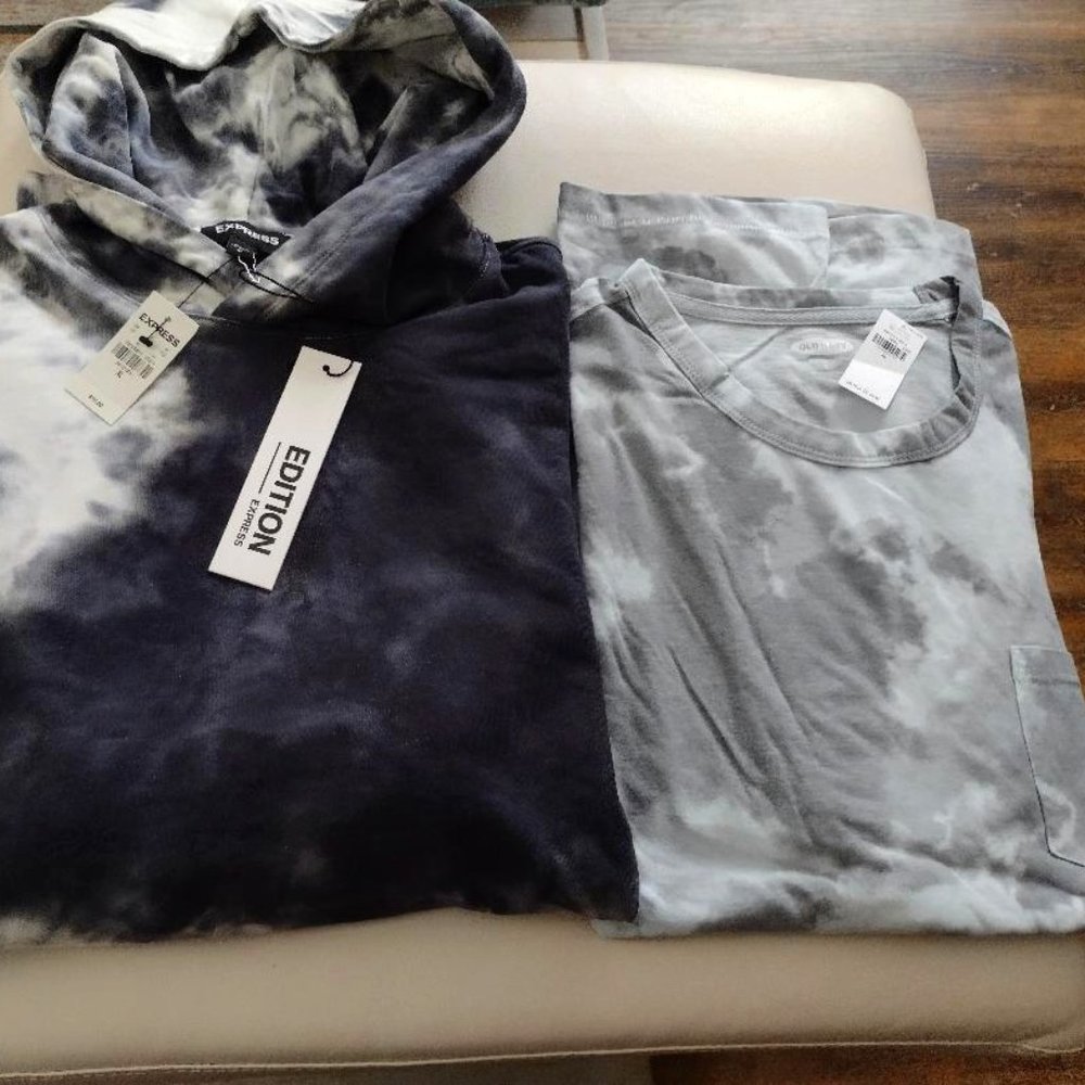 Men's Tie-Dye Hooded Sweatshirt & Tie-Dye Tee!